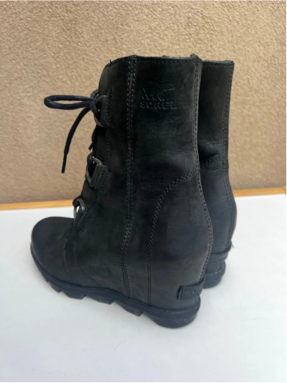 Sorel Black Wedge Boots Size 7.5 Joan of Arctic Leather Nubuck - Picture 3 of 8